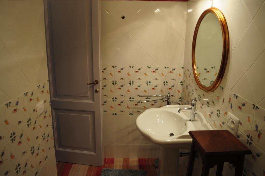 トーディ Oberdan Ospitalita' Bed & Breakfast エクステリア 写真